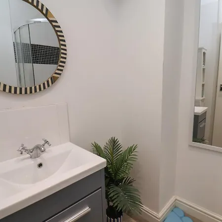 Apartment Granby Place 3 Scarborough